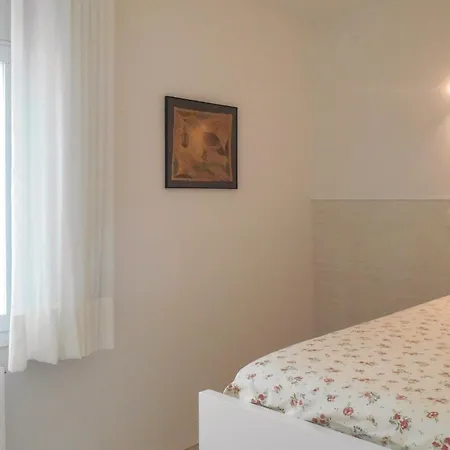 Appartement Amazing In With Kitchen Tossa de Mar